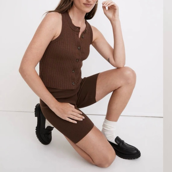 Madewell Button-Front Crop Sweater Tank - Picture 2 of 9